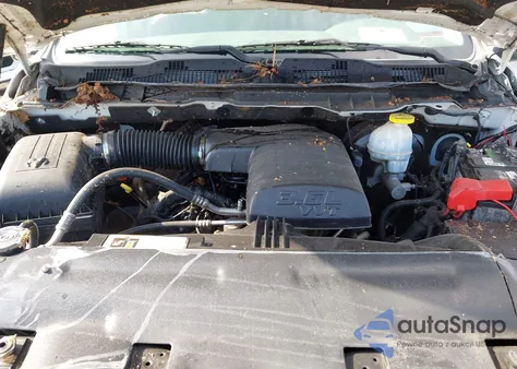 2018 Ram 1500 Tradesman 4X4 6'4 Box z USA, uszkodzony, nr VIN 1C6RR7FG4JS328304